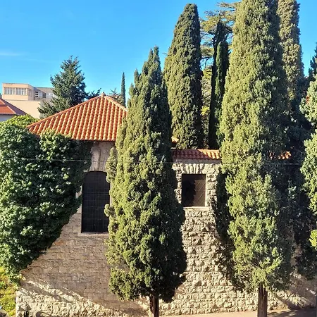 Apartment Charming In The Heart Of *