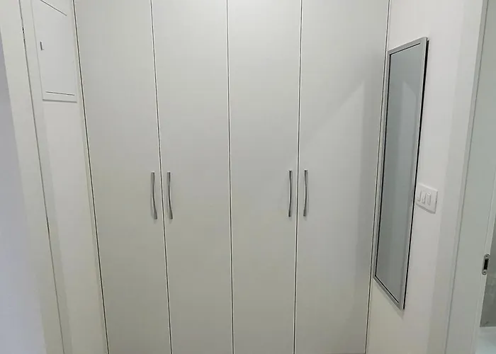 Charming In The Heart Of Apartment Split